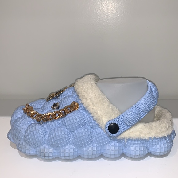 BLUE BUBBLE SLIPPER WITH FUR - Picture 3 of 5